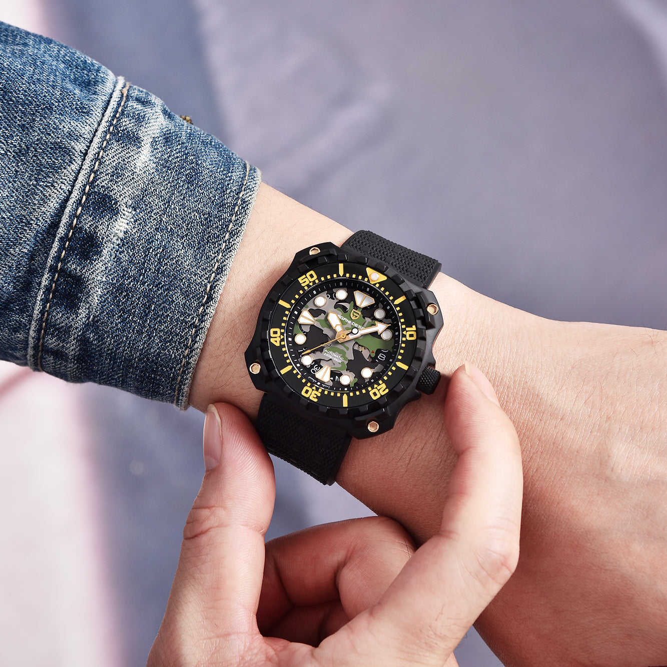 Skeleton Automatic Dive Watch 200M — NH35 Movement, Sapphire